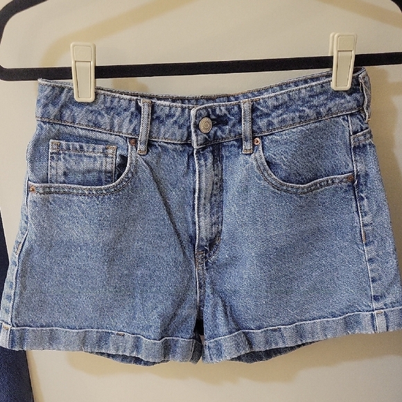 PacSun Pants - PacSun Classic Blue Denim Women's Shorts Size 26